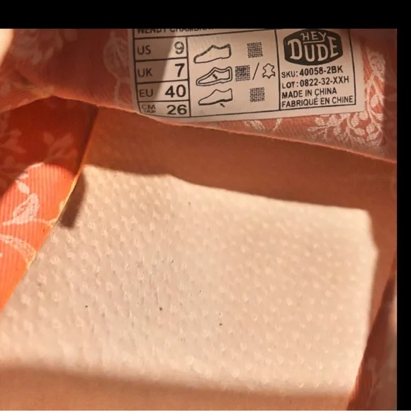 Hey Dude Women's Chambray Shoes - Cream size 9 - Picture 7 of 8